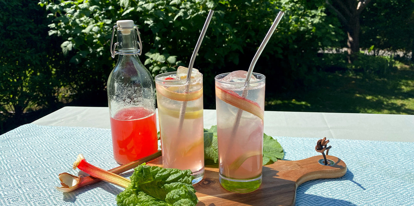 Recept på årets godaste sommardrink hittar du hos Dorre - Rhubarb Spritz!