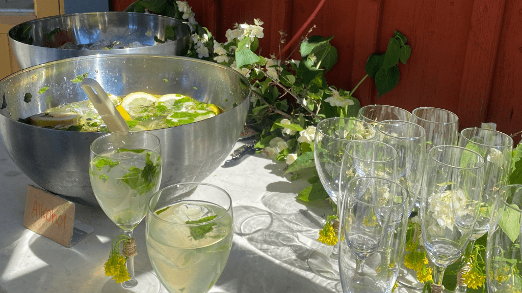 Bål med fläder och gin - sommarens godaste drink!